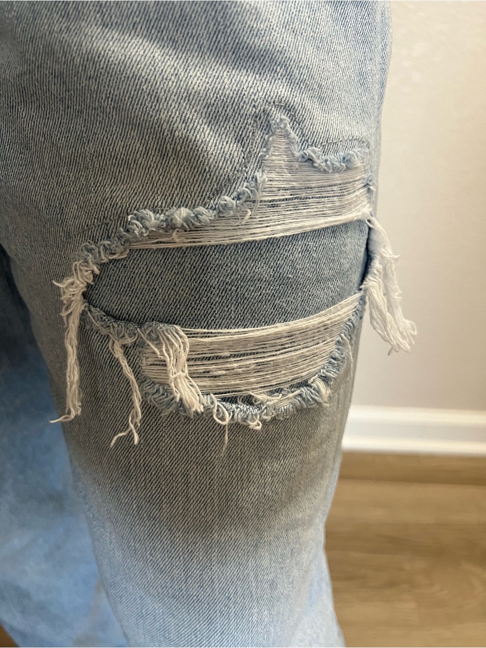 American Eagle Curvy Mom Jeans Distressed Patched Raw Hem Size 8 - Picture 14 of 15